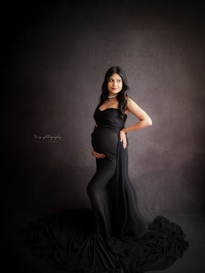 Solo Radiance: Portraits of the Mother-to-Be photo 164
