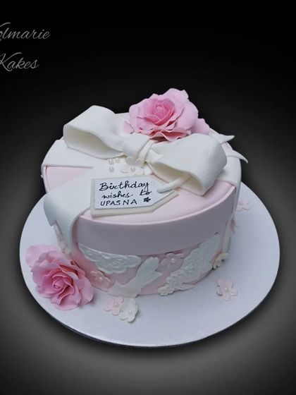 KolmarieKakes - Bespoke & Celebration Cakes Buttercream, Drips & Floral Designs photo 4