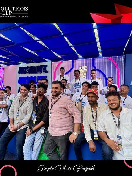 The full Absolut bar team at the Coldplay concert, ready to serve thousands of fans with speed and professionalism.