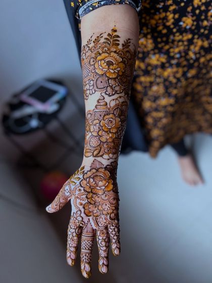 Z4 Studios - Bridal & Wedding Henna Signature Floral Bridal Henna photo 14