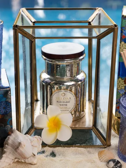 A curated selection from our extensive product portfolio, showcasing the diverse range of fragrances, colors, and designs we offer. Each image highlights the beauty and versatility of our candles, diffusers, and gift sets.