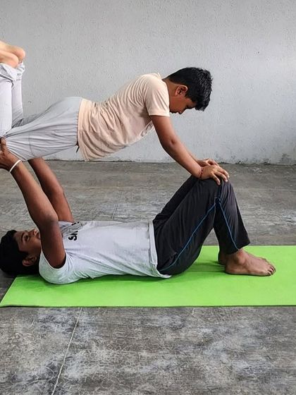 Swimsquare - Kids' Gymnastics Camp Partner & Group Acrobatics photo 34