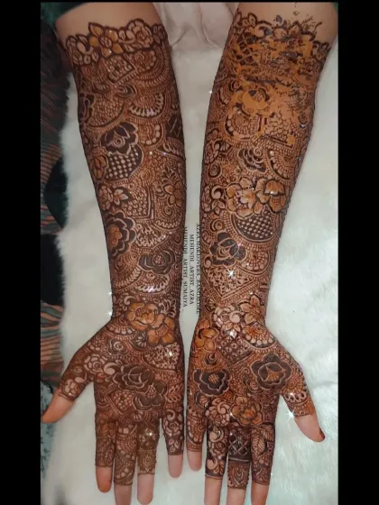 Azra Mehendi - Mehendi Artistry Full Bridal Mehendi photo 49