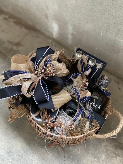 Celebratory Bottle Gifting photo 18