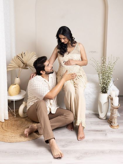 Something simple that just touches your heart. This boho-themed couple's maternity shoot is all about natural, earthy tones and a feeling of pure connection.