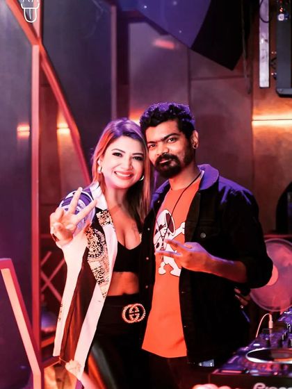 Great memories from a Friday night at The Fixx Bar with the talented DJ Esha. Our styles complement each other well.