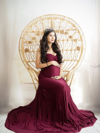 Solo Radiance: Portraits of the Mother-to-Be photo 165