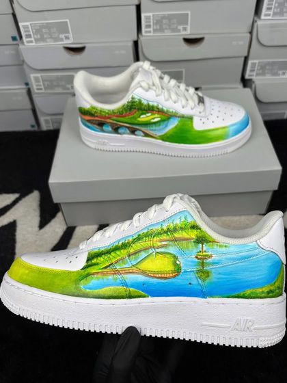 A detailed view of the Augusta-themed sneaker, featuring the famous Hogan Bridge.