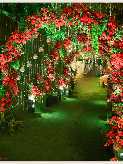 Enchanting Entrances & Aisles photo 18