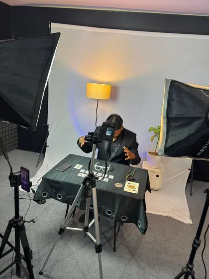 A rare behind-the-scenes look at my studio setup for filming virtual shows and digital magic content.
