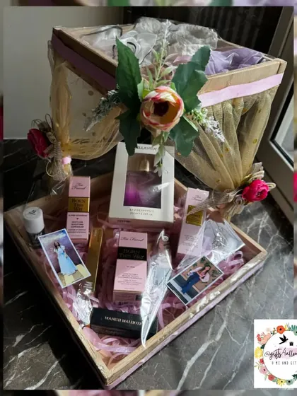 Another angle of the bride-to-be makeup hamper, showing the beautiful net and floral wrapping that makes it perfect for wedding gifting.