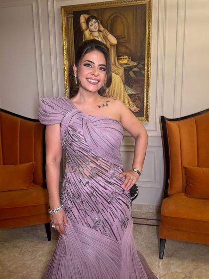 The perfect party look with a chic, textured updo that’s ready for a night of celebration.