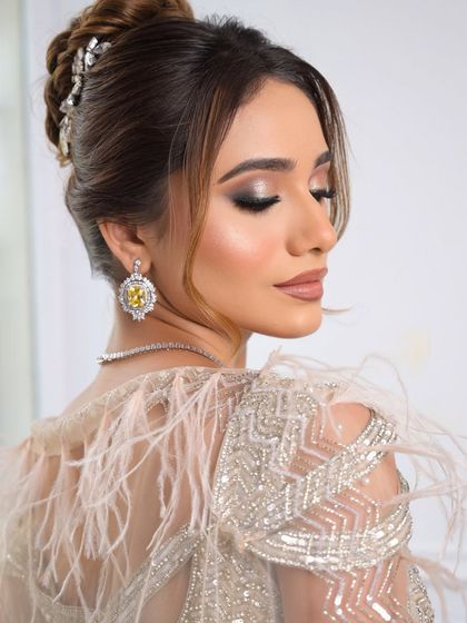 Party, Cocktail & Sangeet Glam photo 18