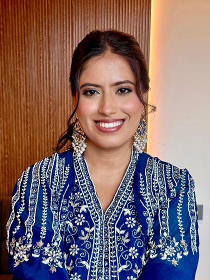 Vibrant Haldi & Mehendi Looks photo 7