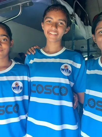 Sanvi, Meera, and Devyanshi on their way to represent Maharashtra at the sub-junior nationals.