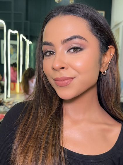 The perfect selfie angle for this modern matte look. The skin is smooth, the eyes are defined, and the overall vibe is effortlessly cool.