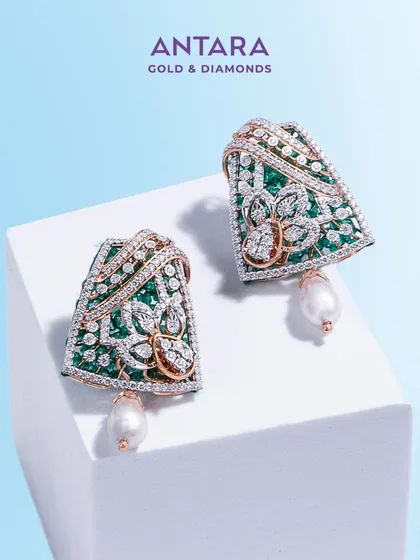 These earrings mirror the artful rhythm of Bandhani tie-dye. I've used emerald beads and brilliant diamonds set in rose gold, finished with a South Sea pearl, to create a piece of wearable heritage.