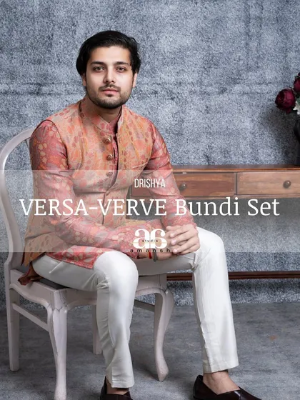 Our Versaverve bundi set, a timeless piece with a modern pattern. The rich hues are combined to create a harmonious blend that stands out without being ostentatious.