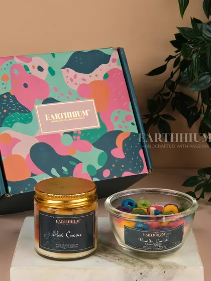 The Hot Cocoa and Vanilla Crunch candle set, perfect for gifting or for treating yourself to some much-deserved comfort.