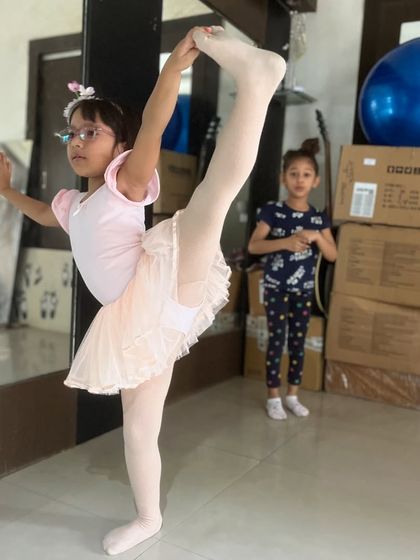 Subham Chail Performing Arts - Dance Instruction Ballet Training (Grace & Discipline) photo 21