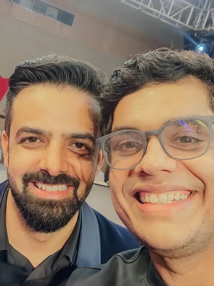 A quick selfie with comedian and content creator Tanmay Bhatt. Networking and connecting with fellow professionals is one of the best parts of my job.