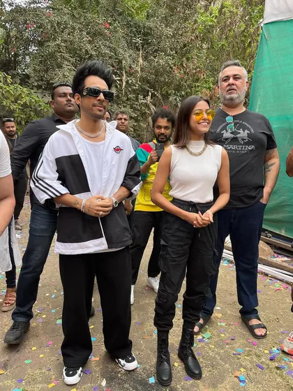 Another portrait of the celebrity performers at the Rang Barse Holi festival.