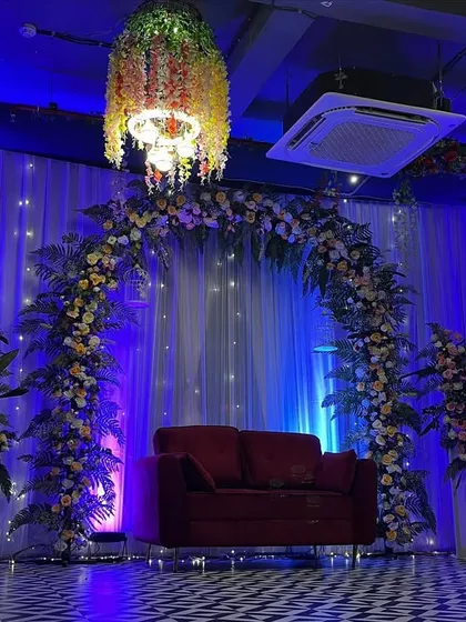 Another angle of the complete Roka ceremony setup, ready for the couple's big moment.