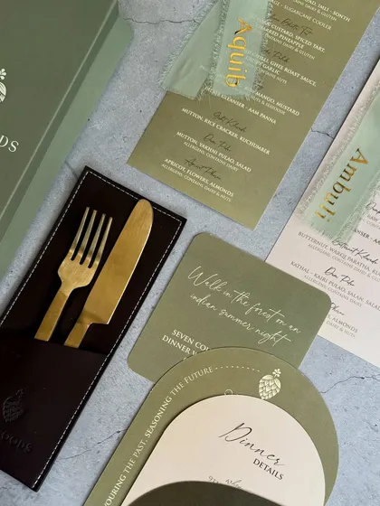 For the launch of Oak Foods, we designed a complete tablescape experience. This included personalized menu cards for each guest, custom-branded cutlery sleeves, and unique layered dinner invitations, ensuring every detail of the event felt exclusive and thoughtfully curated.