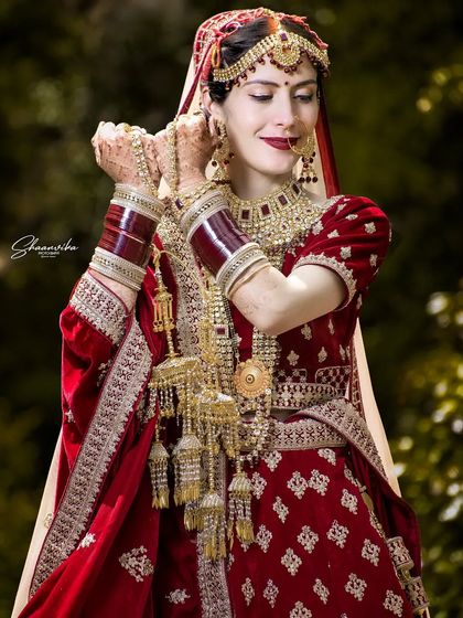 Vibrant Bridal Portraits photo 75