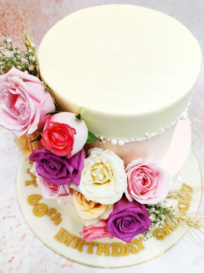 Liliyum Patisserie - Special Occasion Cakes Elegant Floral & Botanical Masterpieces photo 10