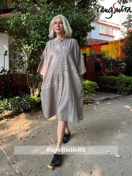 Ipshita beautifully styled our anti-fit dress from the Bagh collection, featuring monochromatic Soof hand embroidery. We love how she’s made it her own with effortless charm.