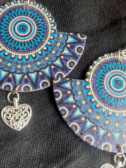 A collection of my simple, budget-friendly daily wear earrings in various blue and gold designs, perfect for college or office wear.