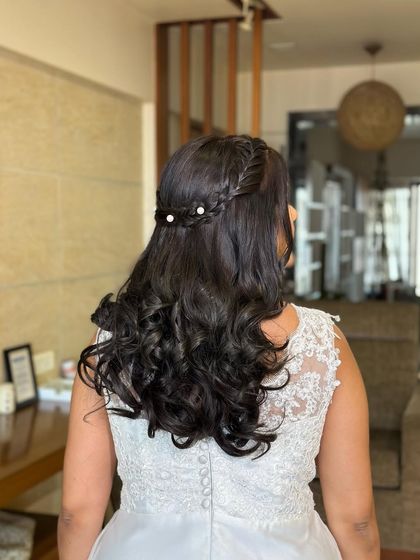 Flowing Waves & Curls photo 24