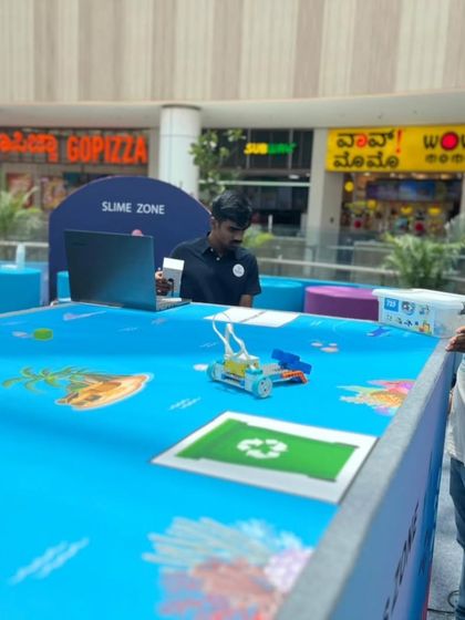 Our instructors were on hand at the Aquabot Challenge to guide kids through the underwater-themed missions, making STEM accessible and fun in a public setting.