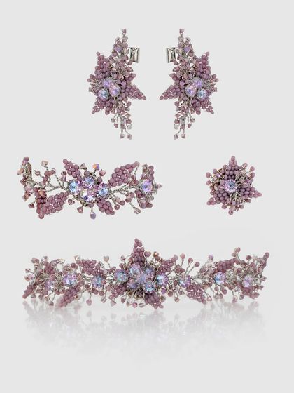 The complete purple floral beaded set, perfect for a bridesmaid or for a fun Mehendi look.