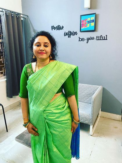 Green is a colour associated with growth and prosperity, making it perfect for festive occasions. A silk saree in a vibrant colour is a wonderful addition to your celebration wardrobe.