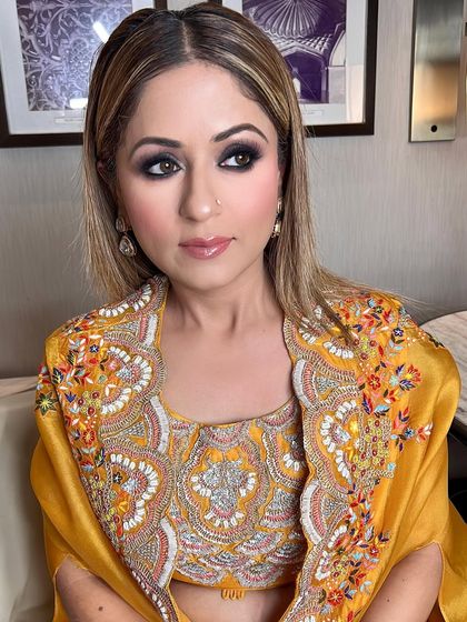 Oh so gorgeous. A stunning smokey eye and nude lip for my client Naazi, perfect for an evening event.