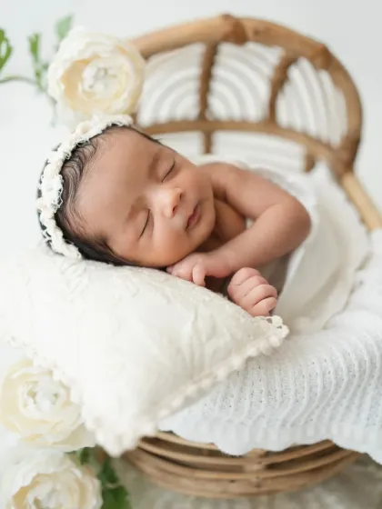 Dreamy Newborn Portraits photo 39