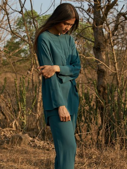 Vidhi Thakur - Portrait & Headshot Photography Outdoor & Environmental Portraits photo 3