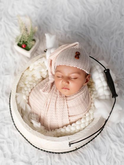 Newborn Dreams: The First Few Days photo 36