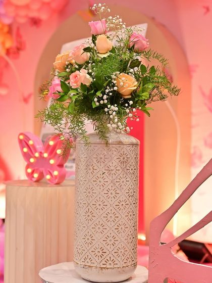 Satweek - Themed Birthday Party Decoration The Finishing Touches: Props, Cakes & Details photo 20