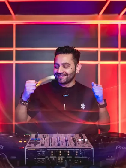 Another happy moment captured mid-set.