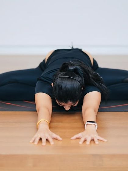 Suchira Gowda - Yoga Instruction Group Classes: Find Your Tribe photo 4