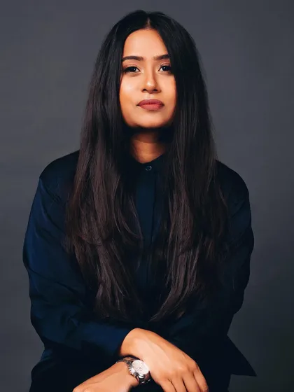 A clean and direct headshot. This is the essential, no-nonsense shot that every professional needs.