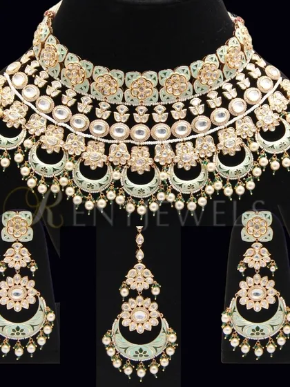 My latest mint bridal choker necklace set is like a fresh breeze. The delicate and enchanting design is a delight to wear for your D-Day.