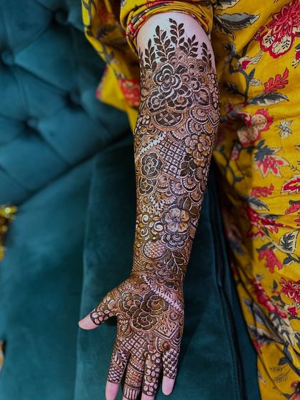 Z4 Studios - Bridal & Wedding Henna Signature Floral Bridal Henna photo 36