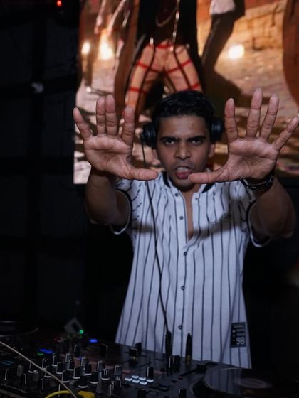 The Vibe: On The Decks & On The Floor photo 66