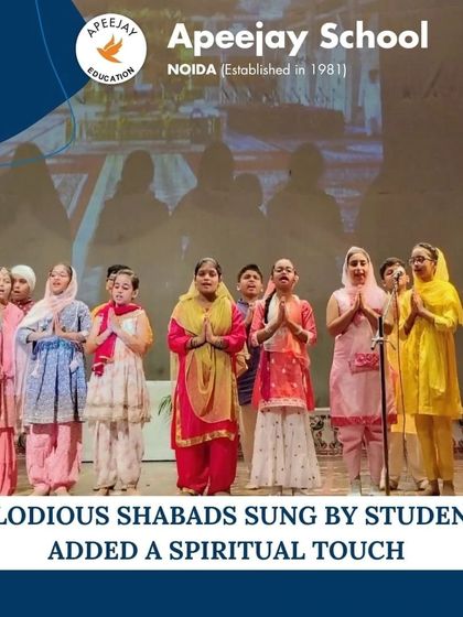 Melodious shabads sung by our students added a deeply spiritual touch to the Guru Nanak Jayanti celebrations. Their harmonious voices filled the auditorium with peace and reverence.