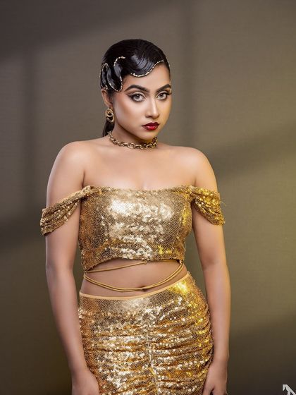 The complete vision. This look was achieved by carefully planning every detail, from the makeup to the lighting, to match my mood board.