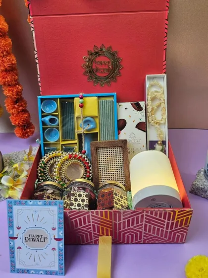 I love putting together vibrant festive hampers like this one for Diwali. This premium box includes a mix of traditional items, gourmet treats, and decorative pieces, all curated to fit the client's theme and budget.
